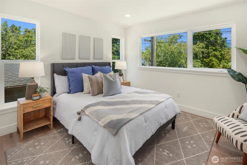 Property photo for 8824 32nd Avenue Sw, Seattle photo 12