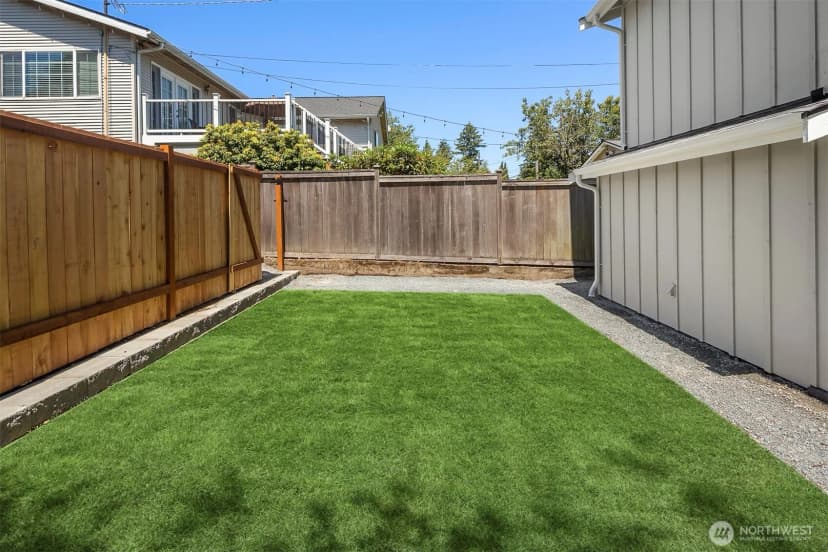 Property photo for 8824 32nd Avenue Sw, Seattle photo 28