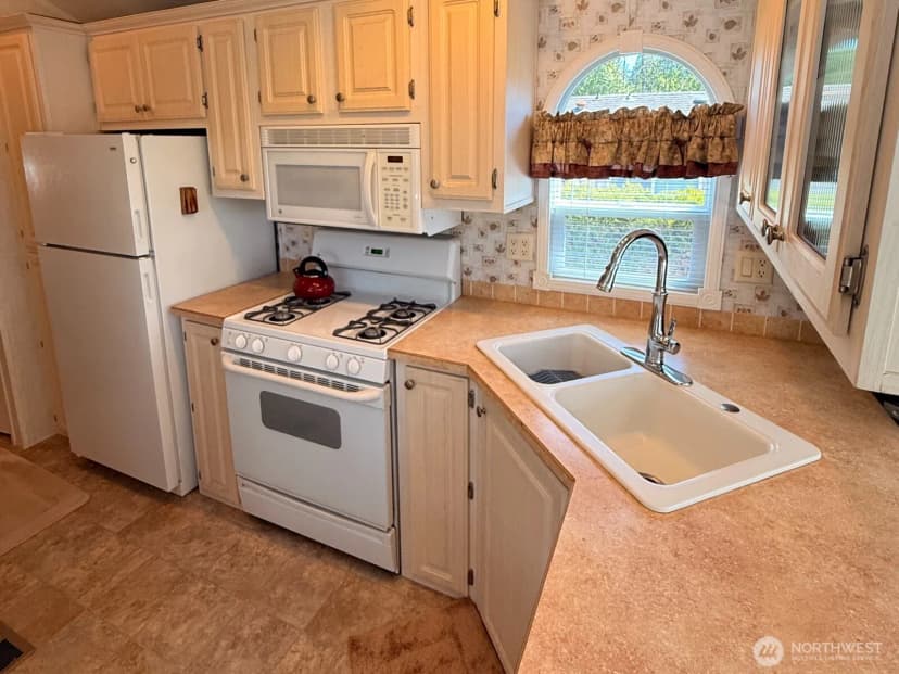 Property photo for 5001 Bay Road #e45, Birch Bay photo 7