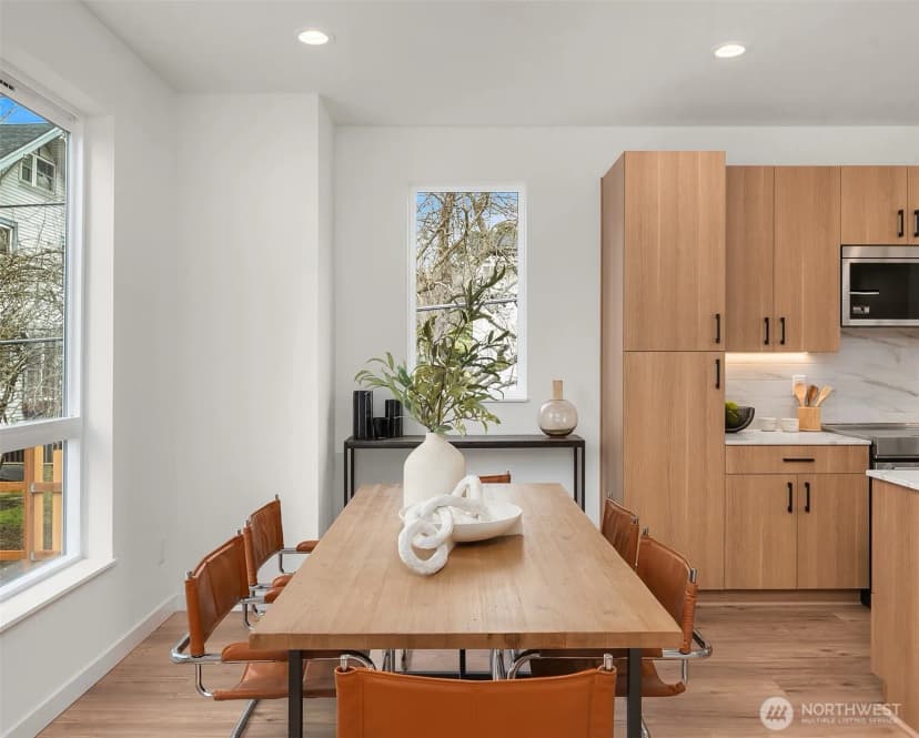 Property photo for 223 Ne 75th Street, Seattle photo 14