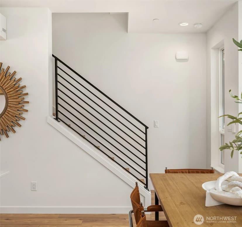 Property photo for 223 Ne 75th Street, Seattle photo 6