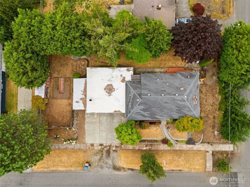 Property photo for 5001 N 19th Street, Tacoma photo 3