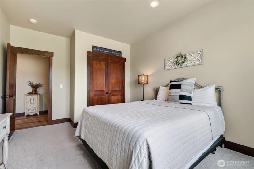 Property photo for 2637 7th St Se, East Wenatchee photo 33