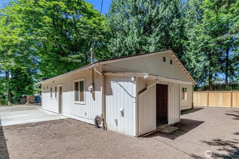 Property photo for 5830 115th Place Ne #2, Kirkland photo 21