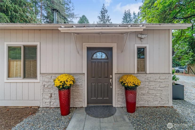 Property photo for 5830 115th Place Ne #2, Kirkland photo 3
