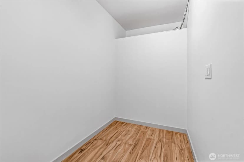 Property photo for 5830 115th Place Ne #2, Kirkland photo 13