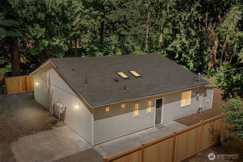 Property photo for 5830 115th Place Ne #2, Kirkland photo 25