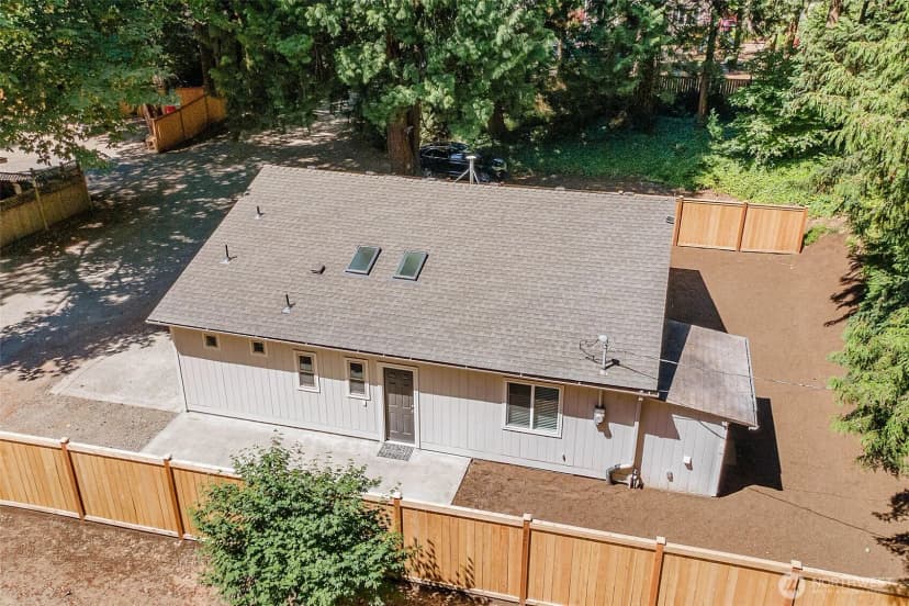 Property photo for 5830 115th Place Ne #2, Kirkland photo 23