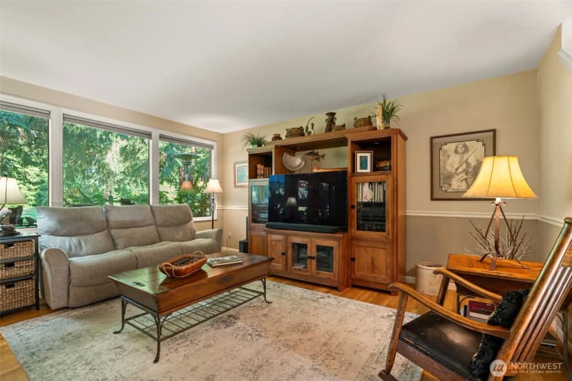 Property photo for 16968 65th Lane Ne, Kenmore photo 17