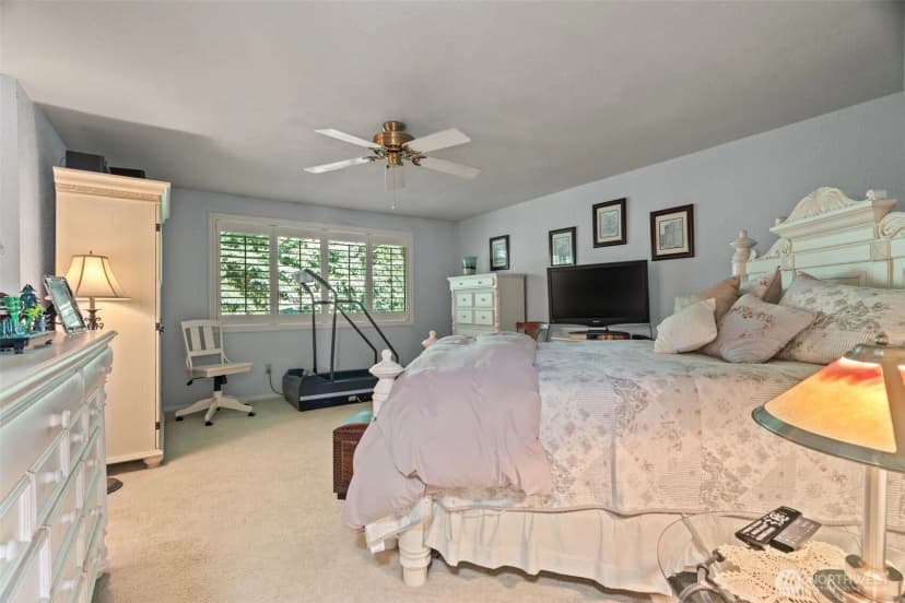 Property photo for 16968 65th Lane Ne, Kenmore photo 23
