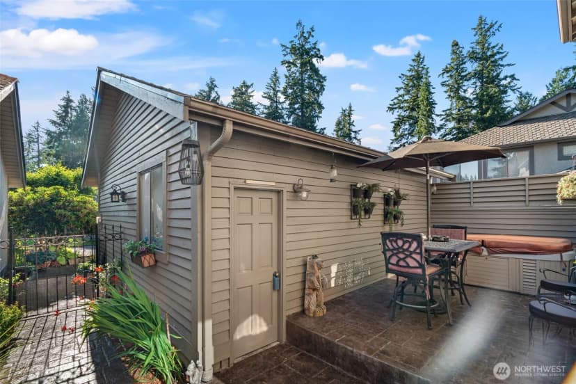 Property photo for 16968 65th Lane Ne, Kenmore photo 10
