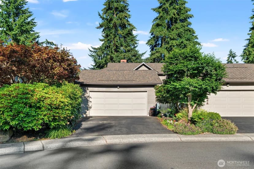 Property photo for 16968 65th Lane Ne, Kenmore photo 6