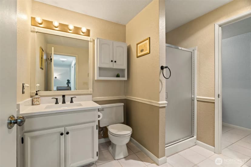 Property photo for 16968 65th Lane Ne, Kenmore photo 28