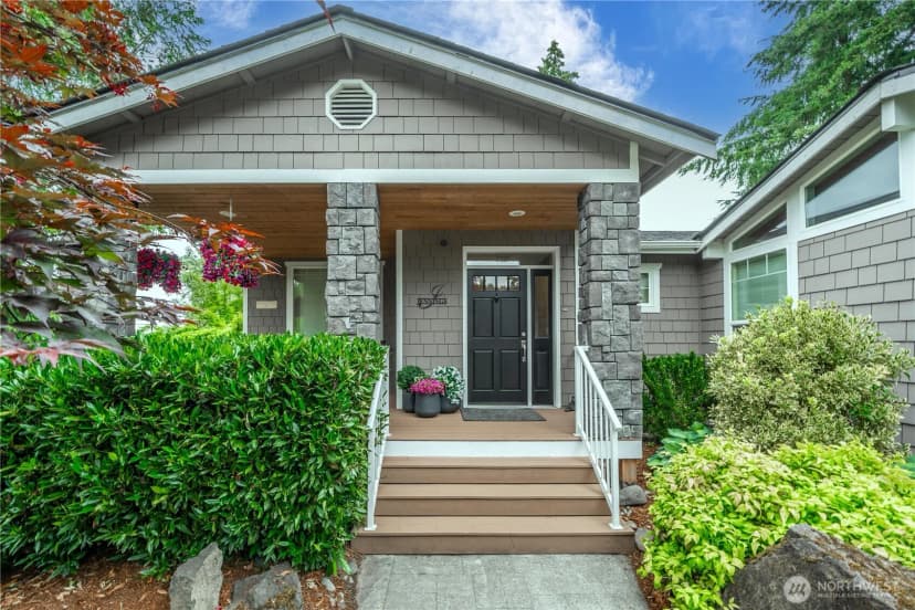 Property photo for 5129 W Tapps Drive E, Lake Tapps photo 3