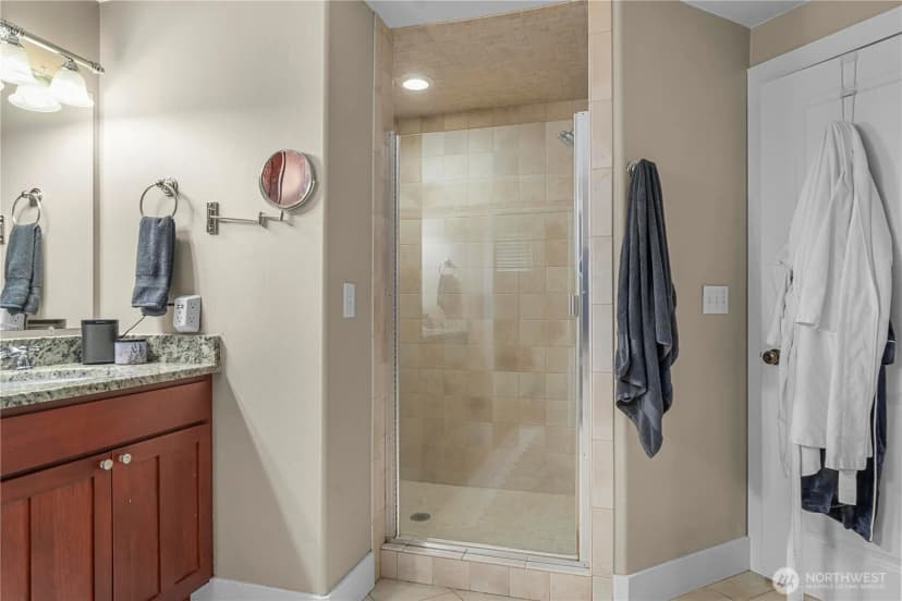 Property photo for 5129 W Tapps Drive E, Lake Tapps photo 18