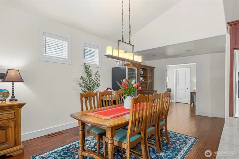 Property photo for 5129 W Tapps Drive E, Lake Tapps photo 11