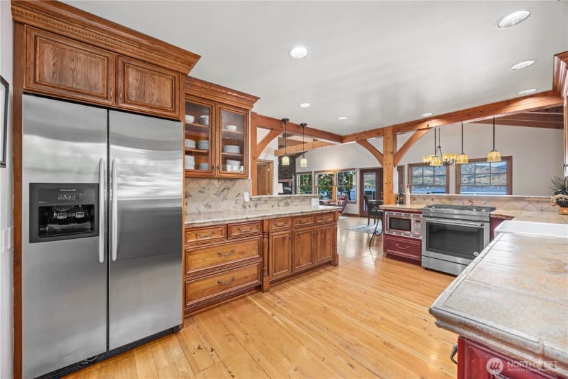 Property photo for 93 Lord Acres Road, Chelan photo 3