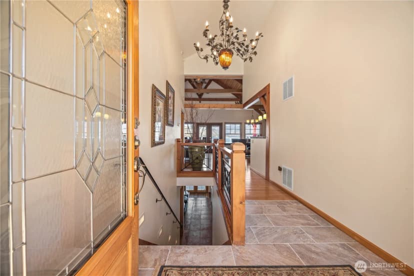 Property photo for 93 Lord Acres Road, Chelan photo 2