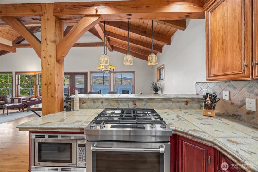 Property photo for 93 Lord Acres Road, Chelan photo 5