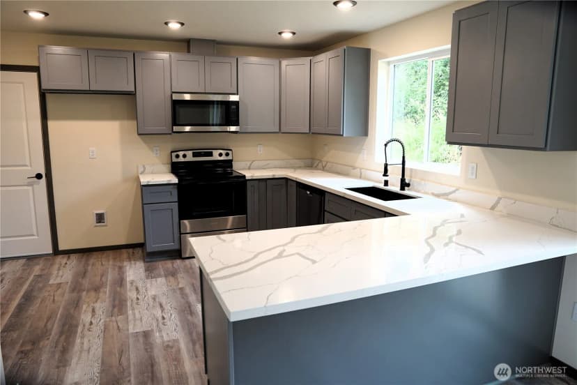 Property photo for 29116 31st Avenue E, Spanaway photo 2