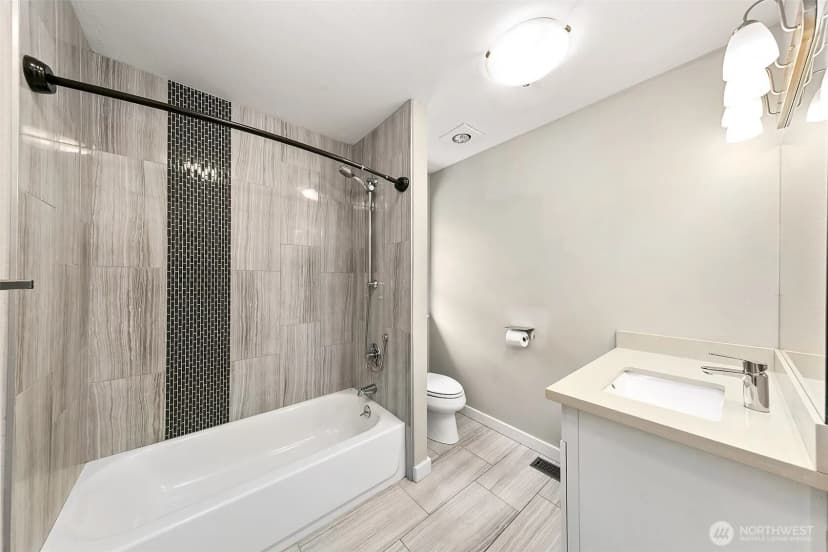 Property photo for 27917 10th Avenue S #2, Des Moines photo 6