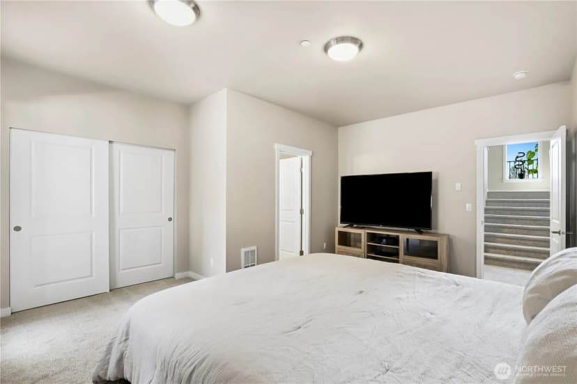 Property photo for 1013 105th Avenue Ct E, Edgewood photo 27