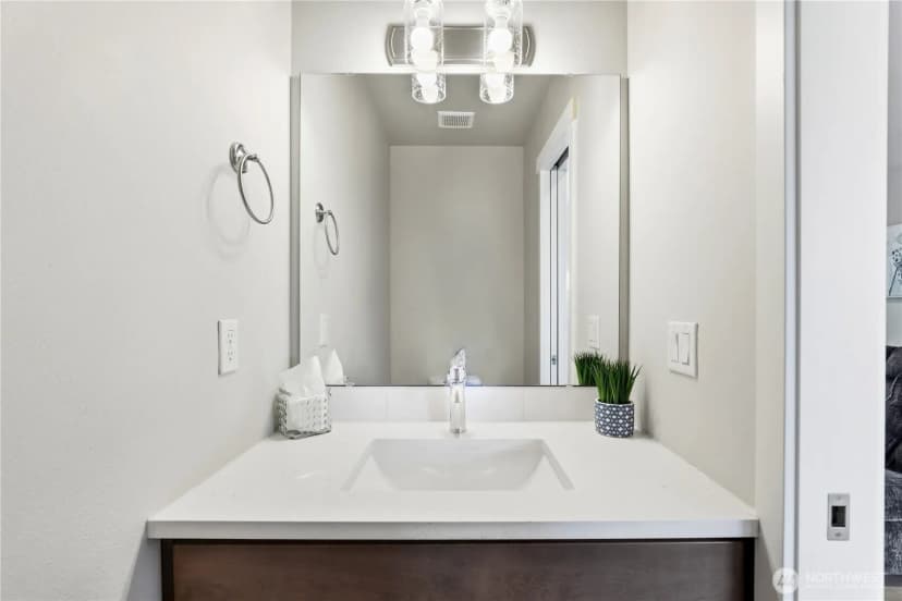 Property photo for 1013 105th Avenue Ct E, Edgewood photo 15