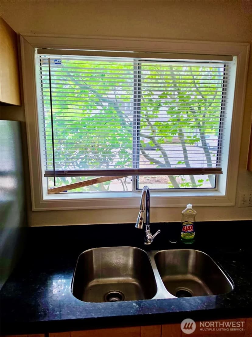 Property photo for 1526 192nd Street Se #m-5, Bothell photo 8