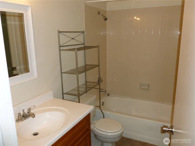 Property photo for 1526 192nd Street Se #m-5, Bothell photo 14