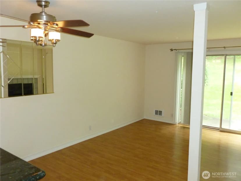 Property photo for 1526 192nd Street Se #m-5, Bothell photo 4