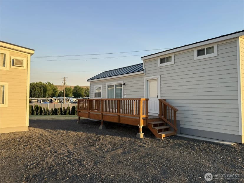 Property photo for 6996 Hwy 262 E, Othello photo 9