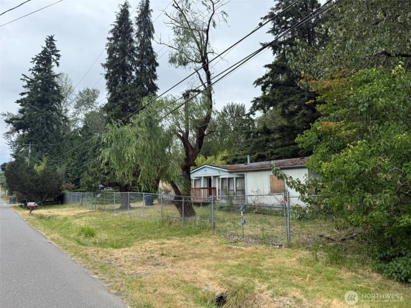 Property photo for 1810 S 27th Street, Renton photo 29
