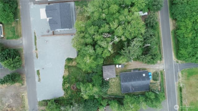 Property photo for 543 Duck Lake Drive Ne, Ocean Shores photo 3