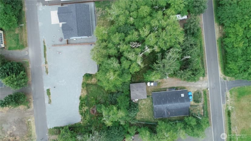 Property photo for 543 Duck Lake Drive Ne, Ocean Shores photo 3