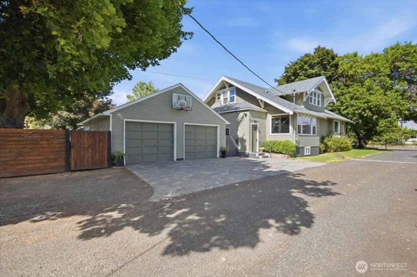 Property photo for 400 Coppei Avenue, Waitsburg