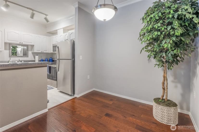Property photo for 801 N Rainier Avenue #f231, Renton photo 8