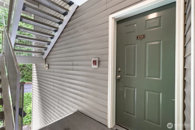 Property photo for 801 N Rainier Avenue #f231, Renton photo 2