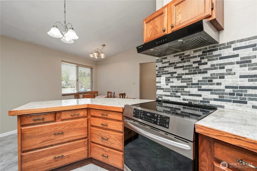 Property photo for 412 Eighth Street, Blaine photo 8