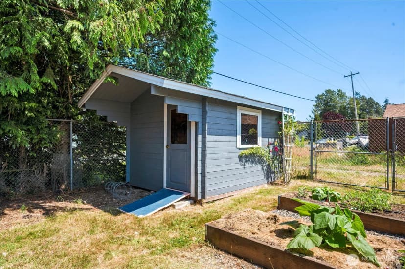 Property photo for 412 Eighth Street, Blaine photo 21