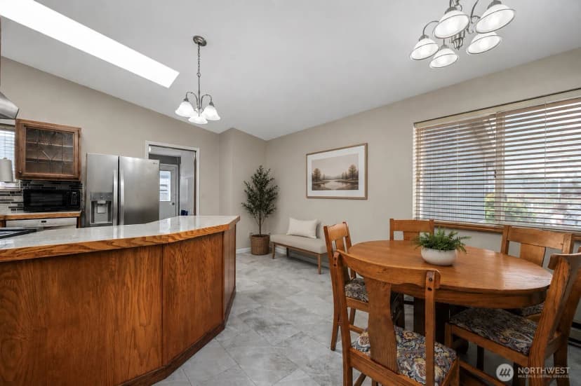 Property photo for 412 Eighth Street, Blaine photo 6