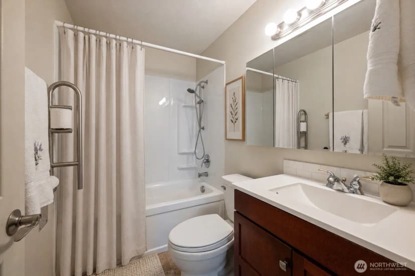 Property photo for 412 Eighth Street, Blaine photo 16
