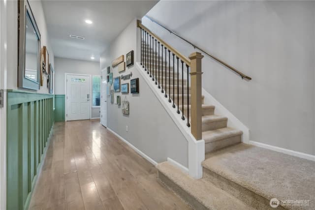 Property photo for 33161 Glacier Avenue Se, Black Diamond photo 5