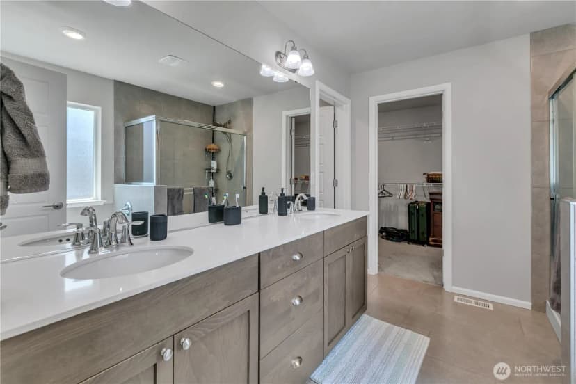 Property photo for 33161 Glacier Avenue Se, Black Diamond photo 20