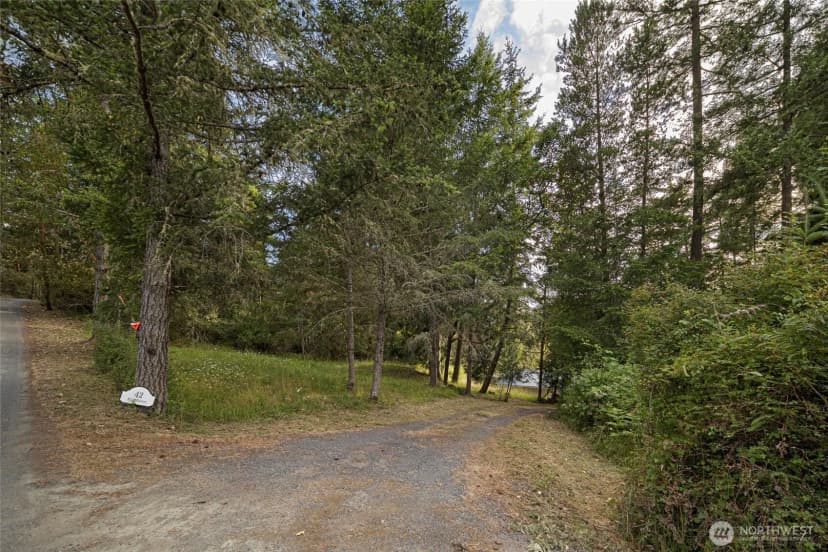 Property photo for 42 Kingfisher Lane, Friday Harbor photo 32