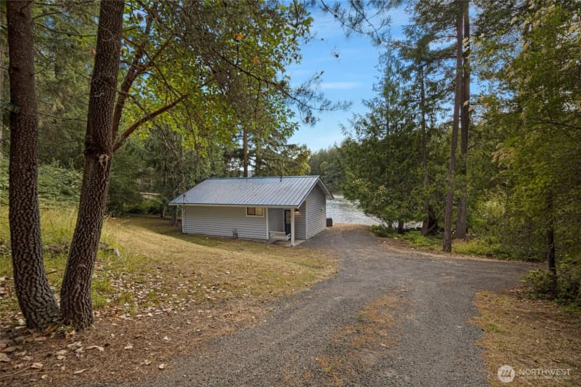 Property photo for 42 Kingfisher Lane, Friday Harbor photo 31