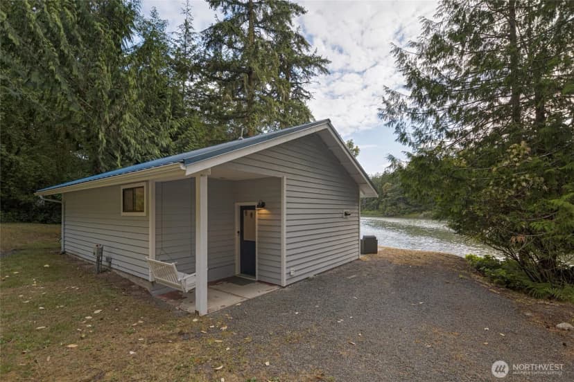 Property photo for 42 Kingfisher Lane, Friday Harbor photo 25