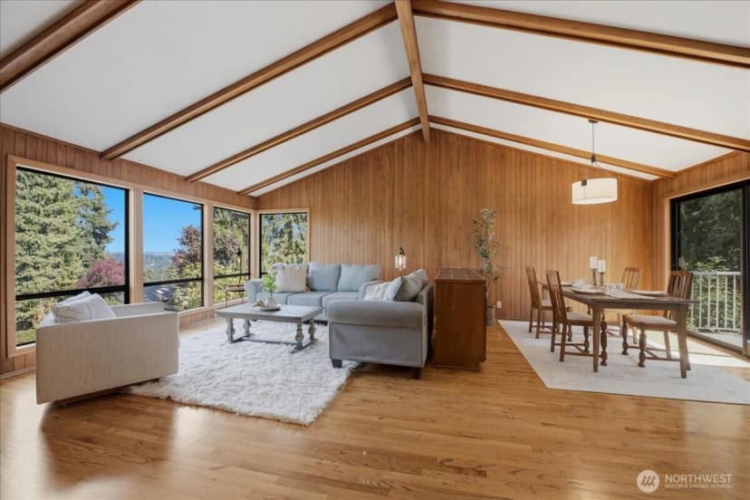 Property photo for 4731 Ne 201st Place, Lake Forest Park photo 4