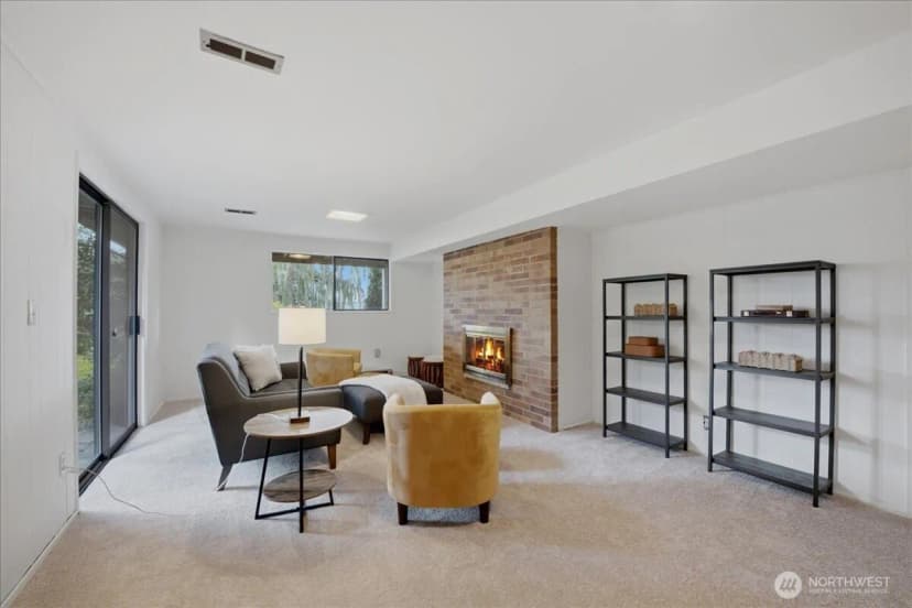 Property photo for 4731 Ne 201st Place, Lake Forest Park photo 16