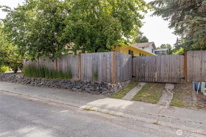 Property photo for 2707 S 366th Place, Federal Way photo 27