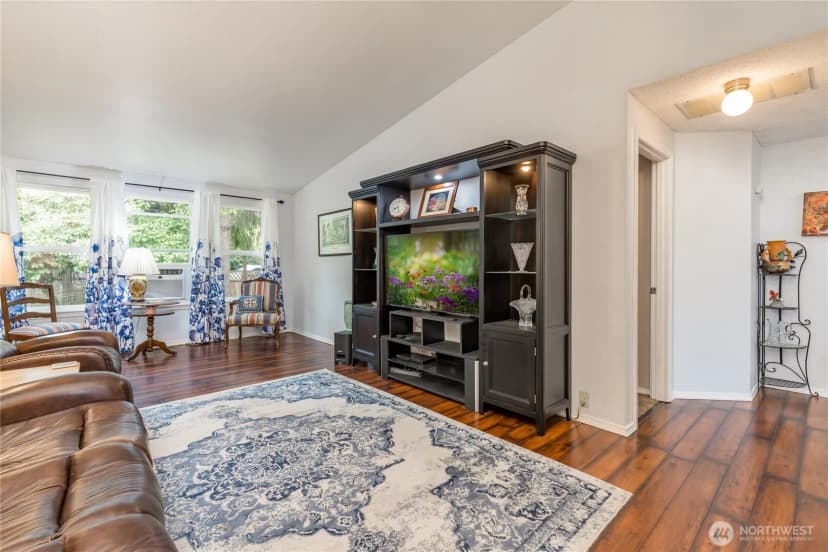Property photo for 2707 S 366th Place, Federal Way photo 12